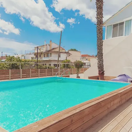 Christa Luxury منزل للإقامة Kávos