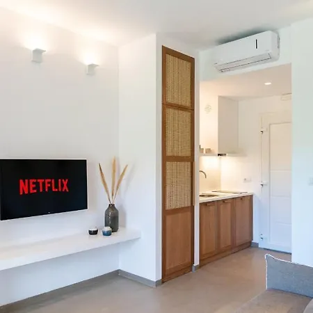 Christa Luxury Кавос