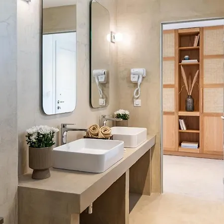 Christa Luxury * Κάβος